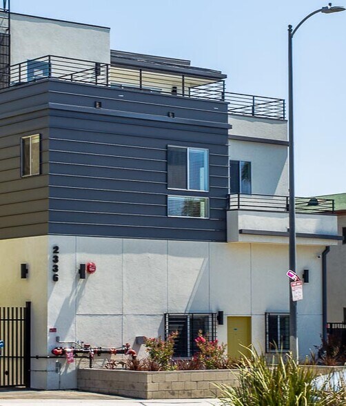 More Photos Of 2336 Crenshaw Blvd, Los Angeles Apartments For Sale