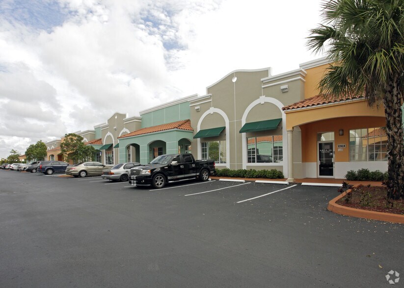 More Photos Of 5781-5797 NW 151st St, Miami Lakes Loft Creative Space For Sale