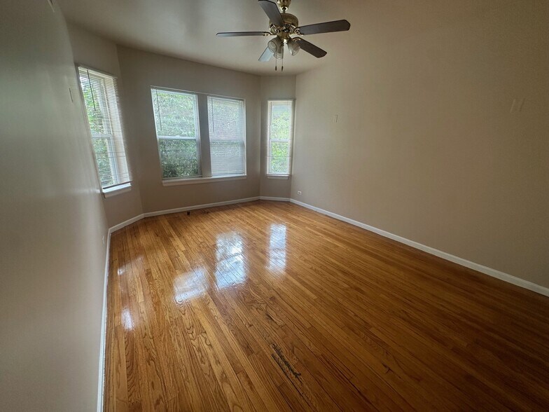 More Photos Of 5400 W Madison St, Chicago Apartments For Sale