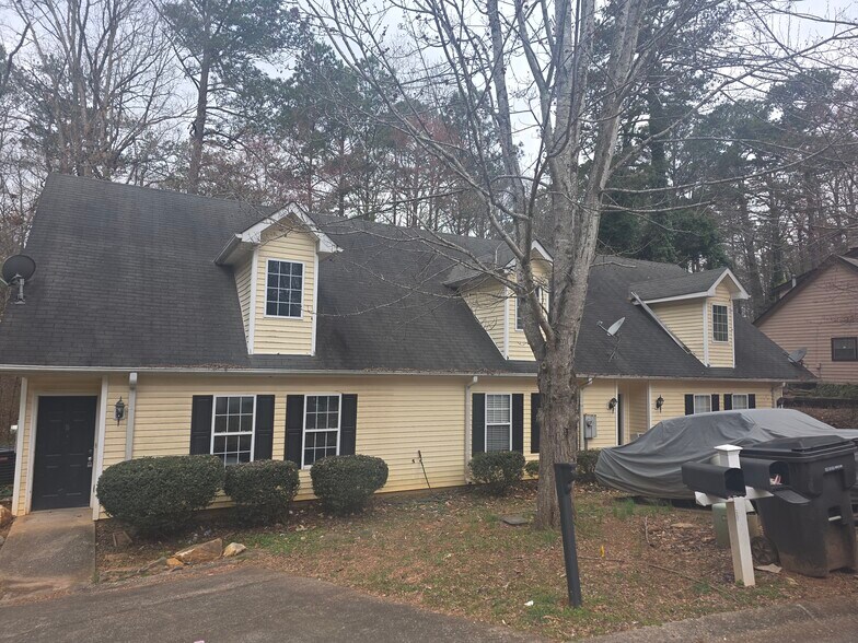 Primary Photo Of 6846 S Lakewood Ter, Douglasville Specialty For Sale