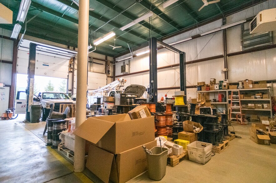 More Photos Of 374 Westdale Ave, Westerville Research And Development For Sale