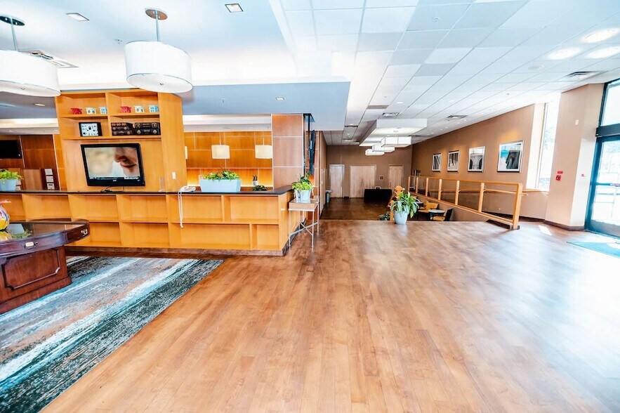 More Photos Of 8500 Annapolis Rd, New Carrollton Hotel For Sale