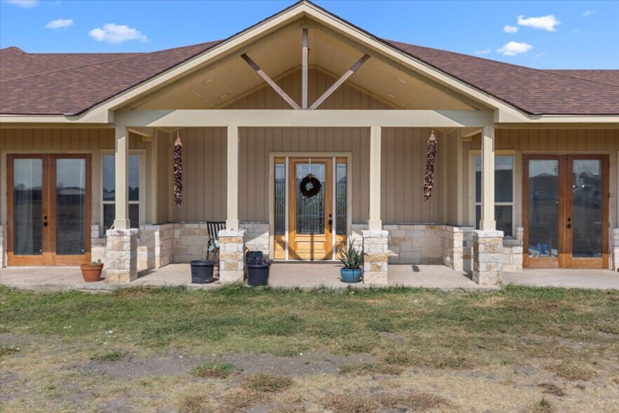 More Photos Of 16508 N Fm 973 Rd, Manor Specialty For Sale