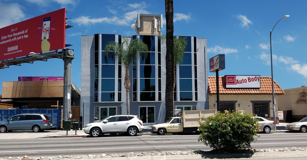 More Photos Of 20847 Sherman Way, Canoga Park Office For Sale
