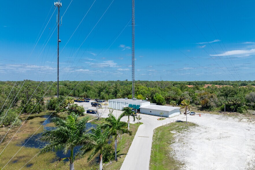 More Photos Of 9930 Channel 30 Dr, Bonita Springs Industrial For Lease