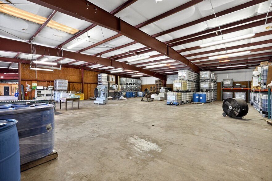 More Photos Of 305 Crump St, Goldsboro Warehouse For Sale