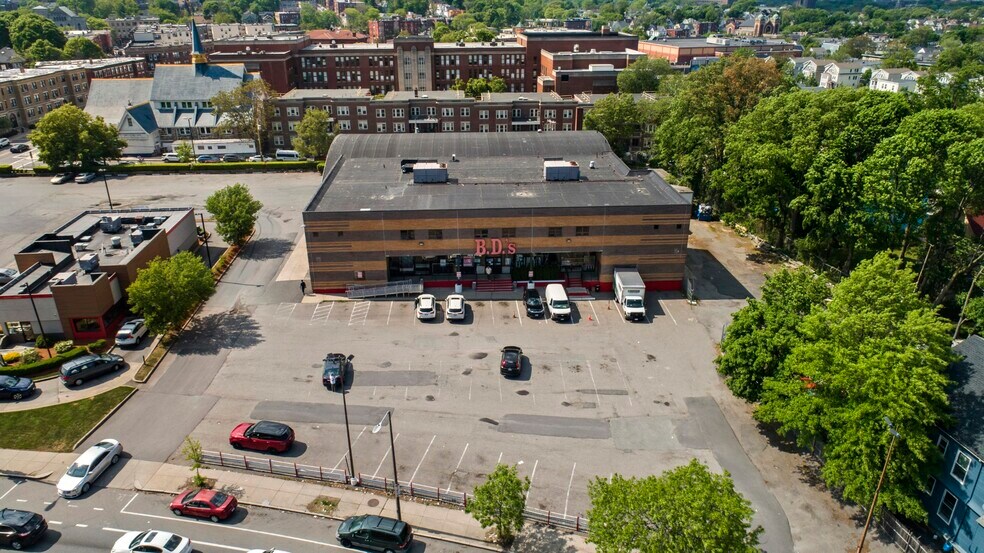 More Photos Of 98 Washington St, Boston Freestanding For Sale