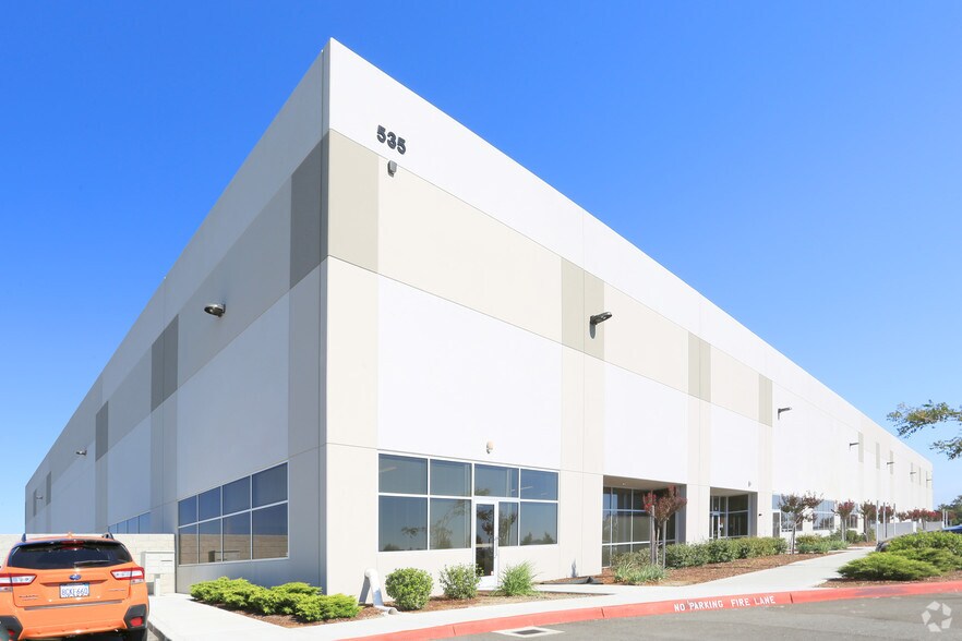 More Photos Of 535 Watt Dr, Fairfield Distribution For Lease