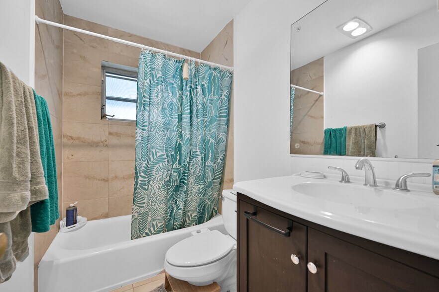 More Photos Of 759 Meridian Ave, Miami Beach Apartments For Sale