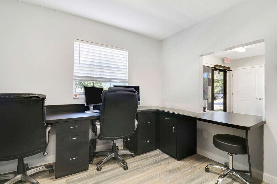 More Photos Of 1791 SE Port St Lucie Blvd, Port Saint Lucie Medical For Sale