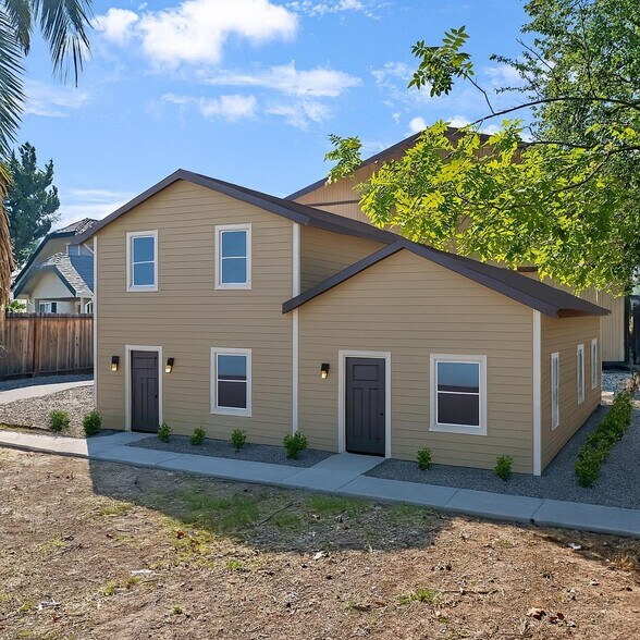 More Photos Of 2944 Del Paso Blvd, Sacramento Apartments For Sale