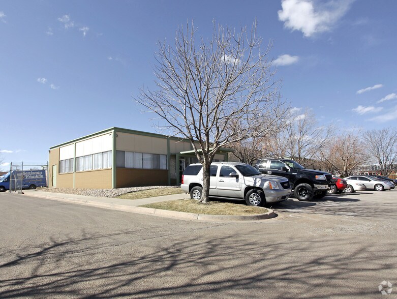 More Photos Of 1729 S Wadsworth Blvd, Lakewood Warehouse For Lease