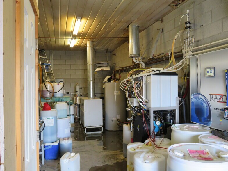 More Photos Of 600 Parkway Dr., Mountain View Specialty For Sale