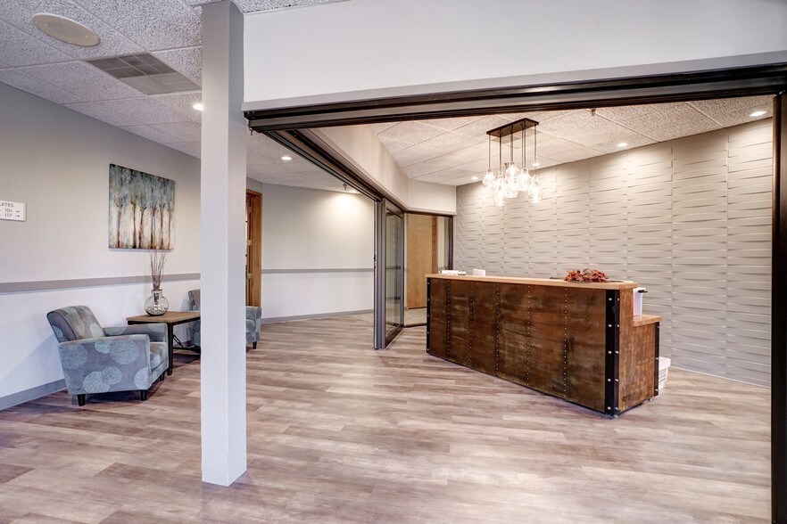 More Photos Of 1200 NW South Outer Rd, Blue Springs Office For Lease