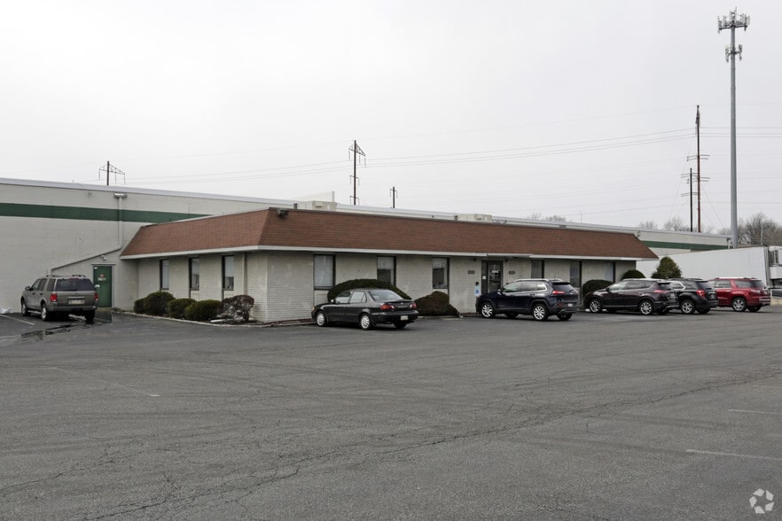 More Photos Of 1750 Woodhaven Dr, Bensalem Warehouse For Lease
