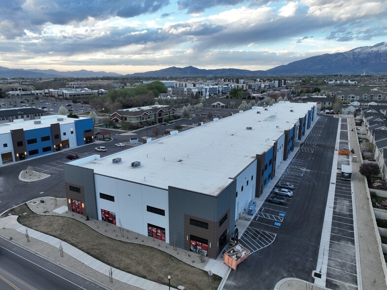 More Photos Of 2416 W 700 S, Pleasant Grove Industrial For Lease