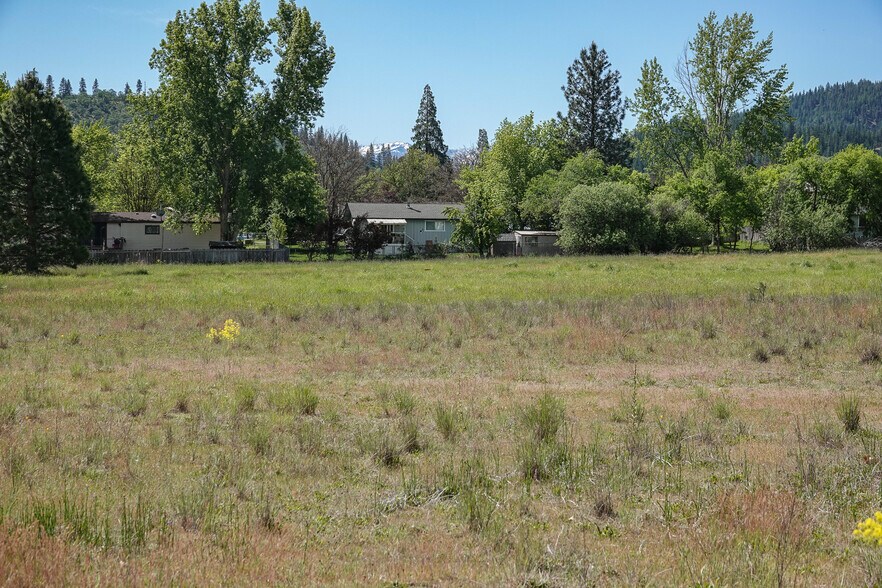 More Photos Of 0 Highway 3, Etna Land For Sale
