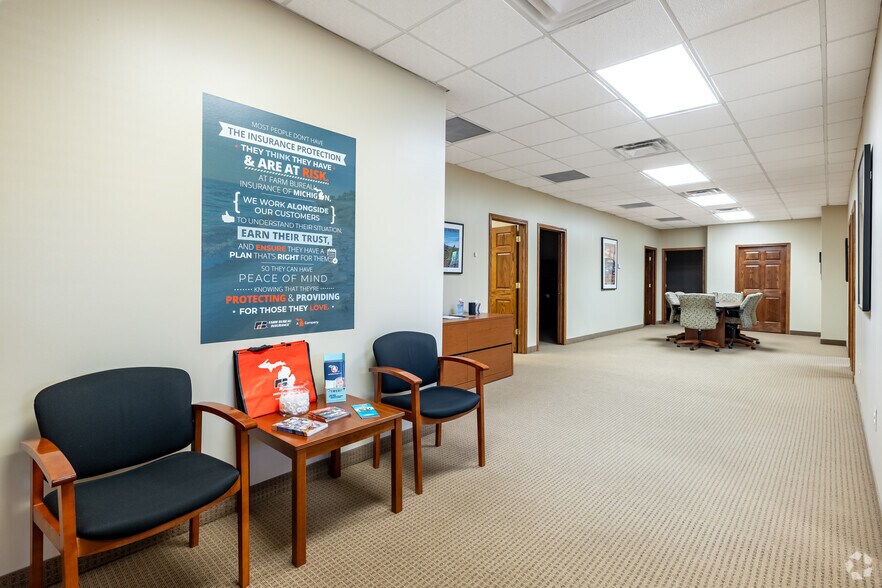 More Photos Of 41000 W 7 Mile Rd, Northville Office For Sale