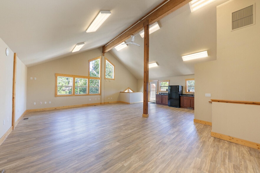 More Photos Of 12315 Deerfield Dr, Truckee Office Residential For Sale