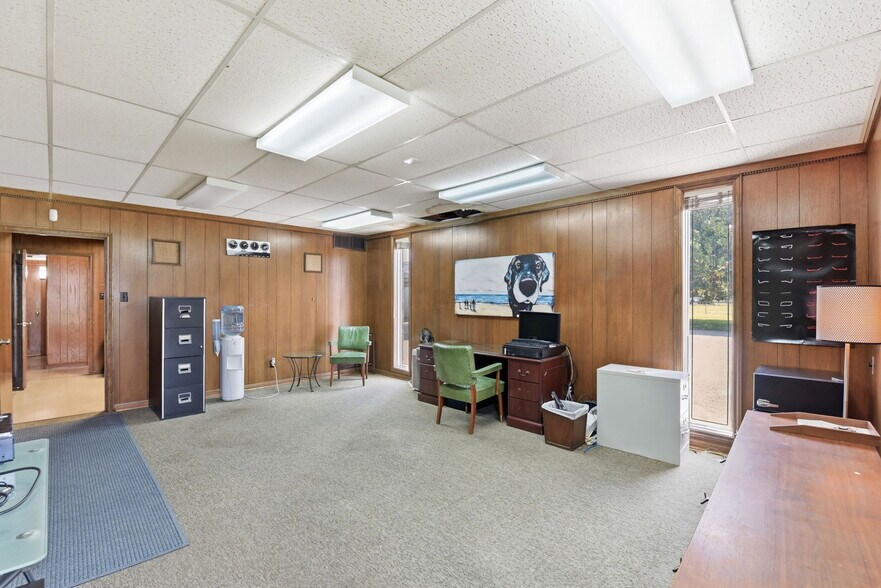 More Photos Of 13026 Rosecrest Dr, Houston Office For Lease