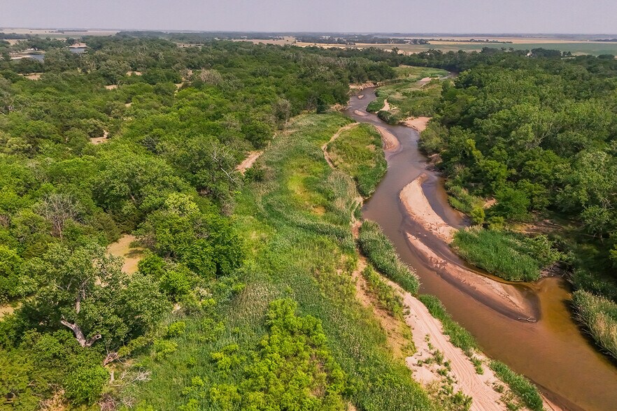 More Photos Of 9111 Long View Road, Burrton Land For Sale