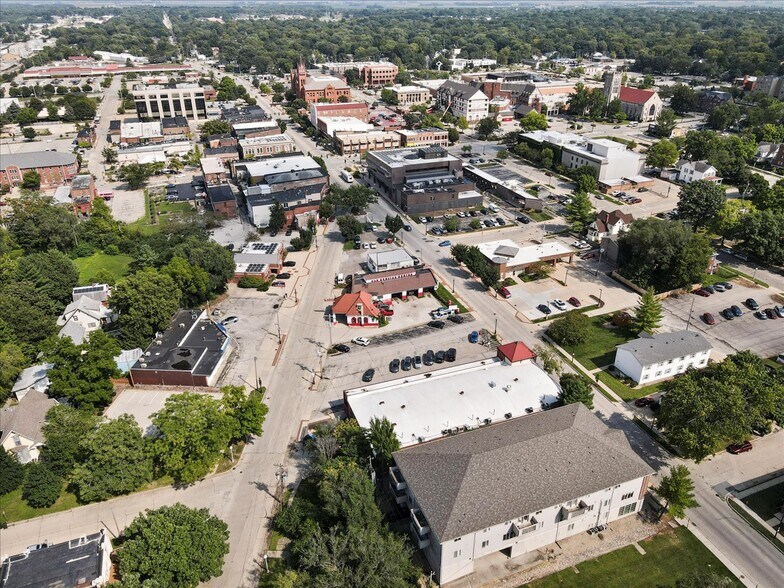 More Photos Of 306 Springfield Ave, Urbana Storefront Retail Office For Sale