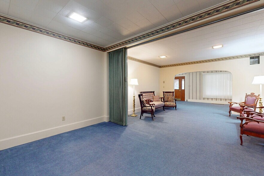 More Photos Of 3721 Main St, Weirton Funeral Home For Sale