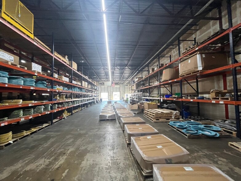 More Photos Of 4130-4150 Will Rogers Pky, Oklahoma City Warehouse For Lease