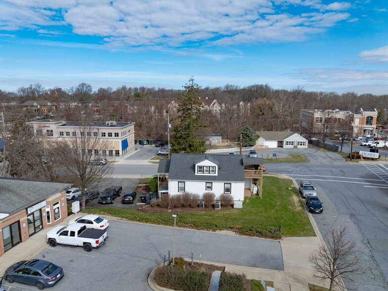 More Photos Of 18200 Hillcrest Ave, Olney Office For Sale