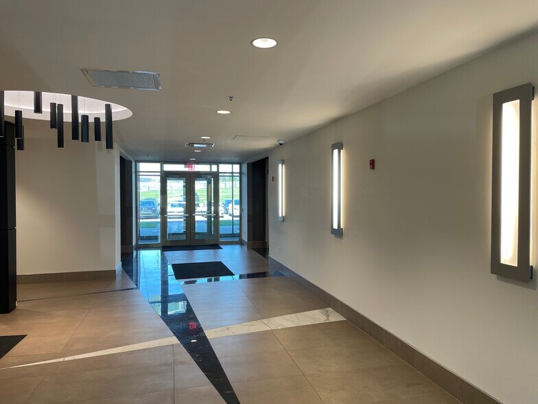 More Photos Of 2550 Eastpoint Pky, Louisville Office For Lease