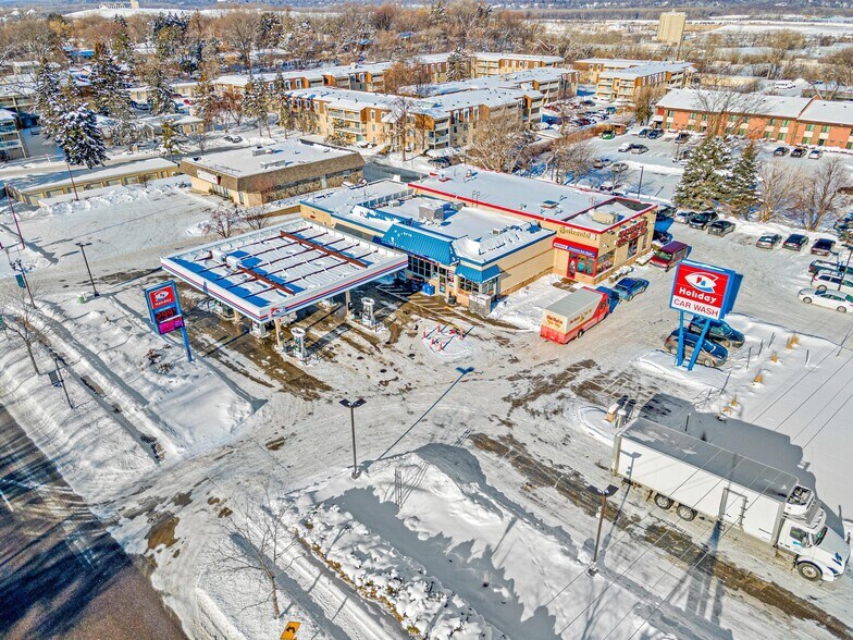 More Photos Of 900 Burnsville Pky W, Burnsville Convenience Store For Sale