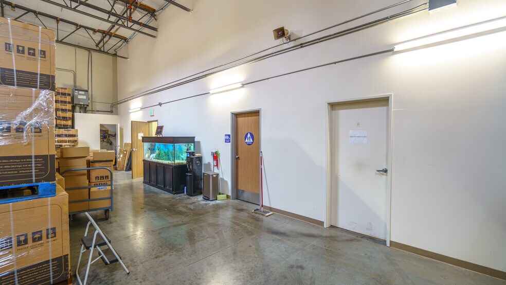 More Photos Of 14752 Yorba Ct, Chino Manufacturing For Sale