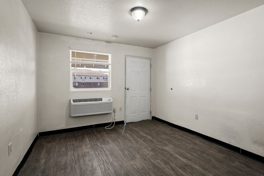 More Photos Of 49 Park St, Reno Apartments For Sale