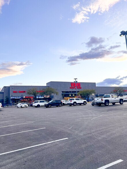 More Photos Of 1155-1159 E Twain Ave, Las Vegas Unknown For Lease