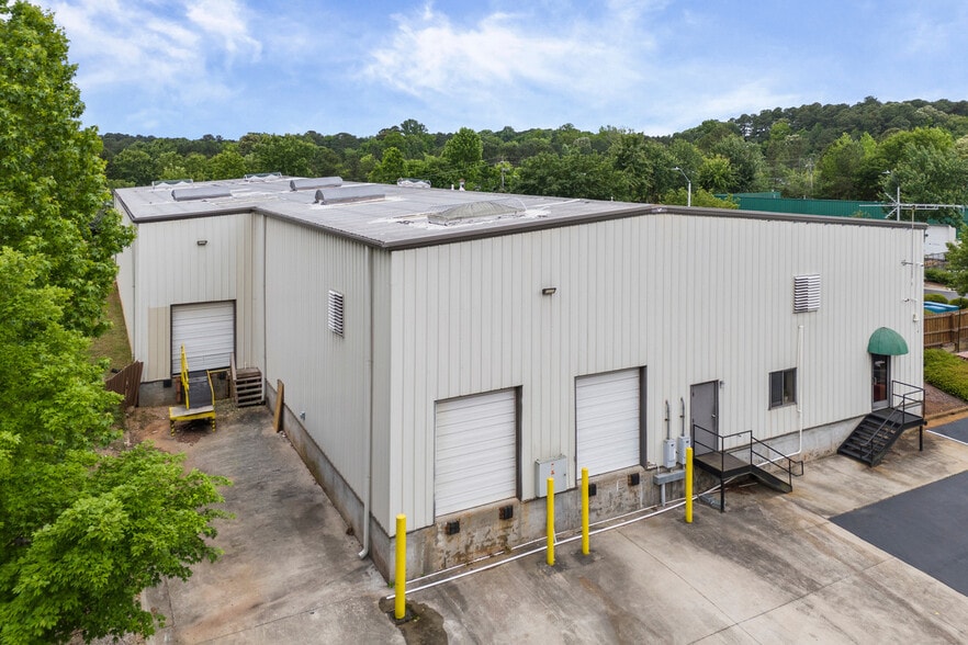 More Photos Of 1406 Smith Reno Rd, Raleigh Warehouse For Sale