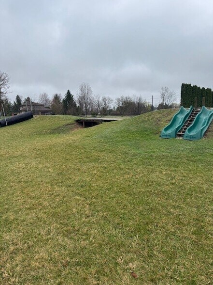 More Photos Of 120 W Willis Rd, Saline Specialty For Sale