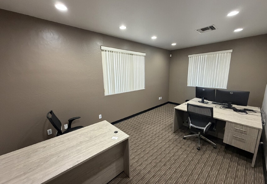 More Photos Of 3450 S 36th St, Phoenix Warehouse For Lease