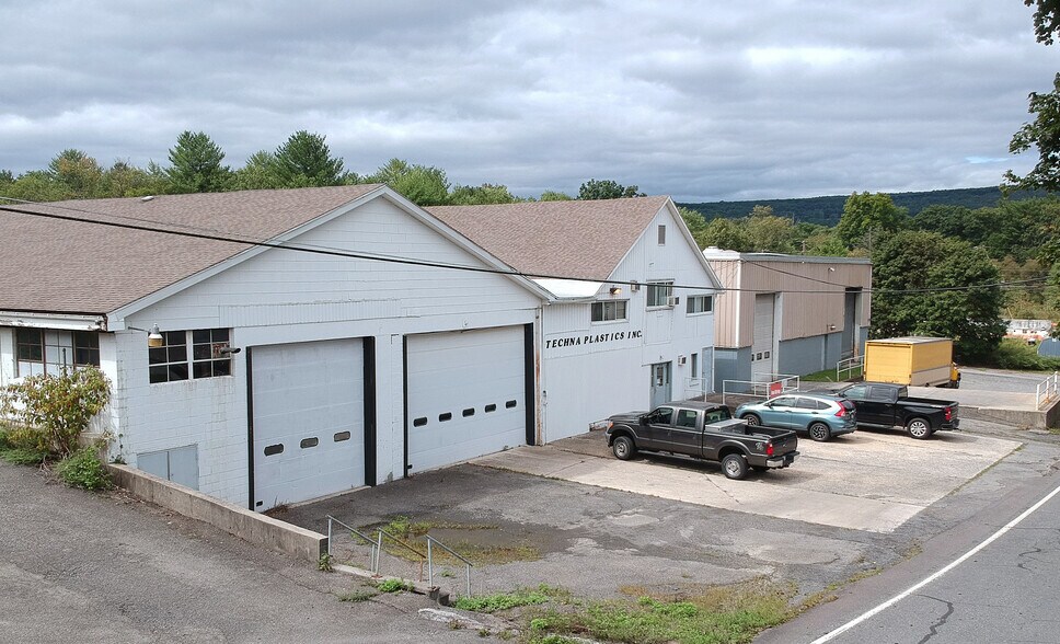 More Photos Of 164 Seneca Rd, Lehighton Warehouse For Lease