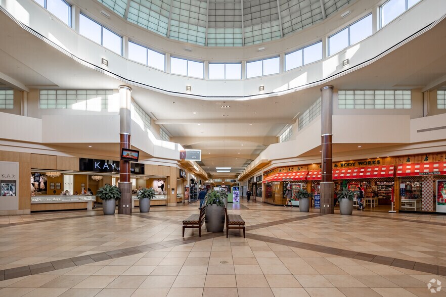 More Photos Of 1720 Old Fort Pky, Murfreesboro General Retail For Sale