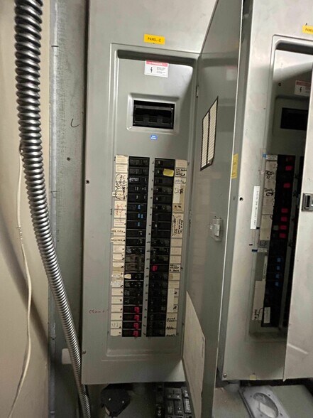 More Photos Of 3 Front Street Plz, Mohnton Warehouse For Sale