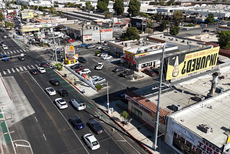 More Photos Of 6740 Reseda Blvd, Reseda Unknown For Lease
