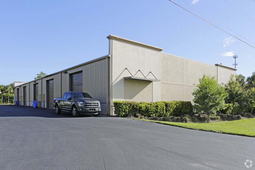 Primary Photo Of 2178 Andrea Ln, Fort Myers Light Distribution For Lease