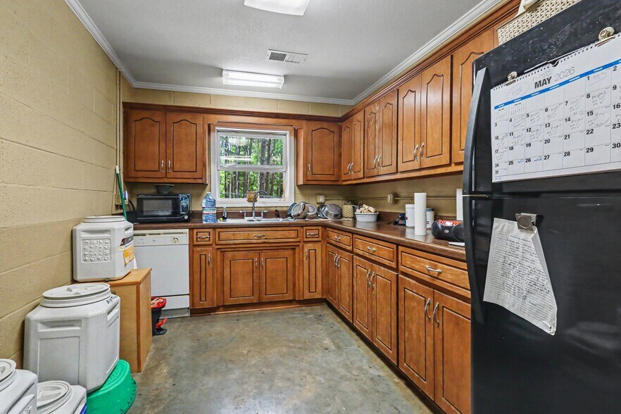More Photos Of 4037 Old Williamston Rd, Belton Specialty For Sale