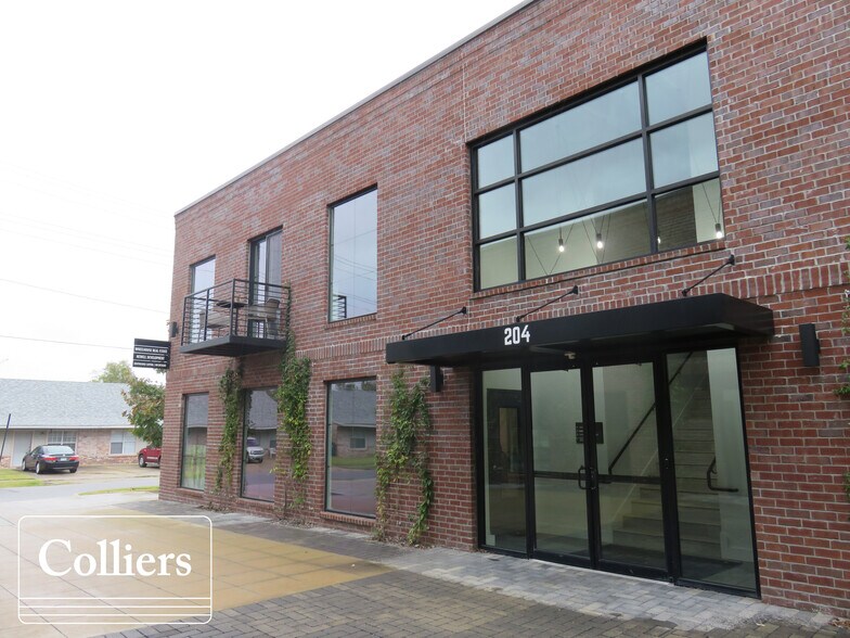 More Photos Of 204 SE 6th St, Bentonville Office For Lease