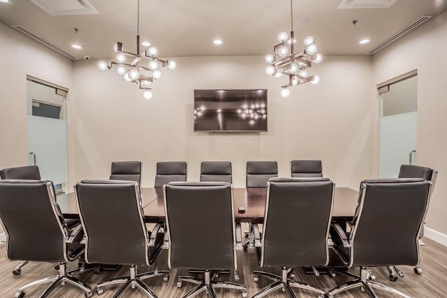 More Photos Of 1324 N Farrell Ct, Gilbert Warehouse For Sale