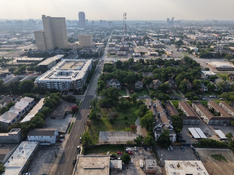 More Photos Of 1000 N Peak St, Dallas Land For Sale