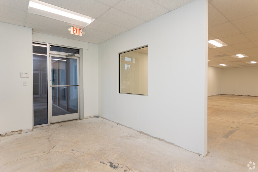 More Photos Of 5100 Reagan Dr, Charlotte Unknown For Lease