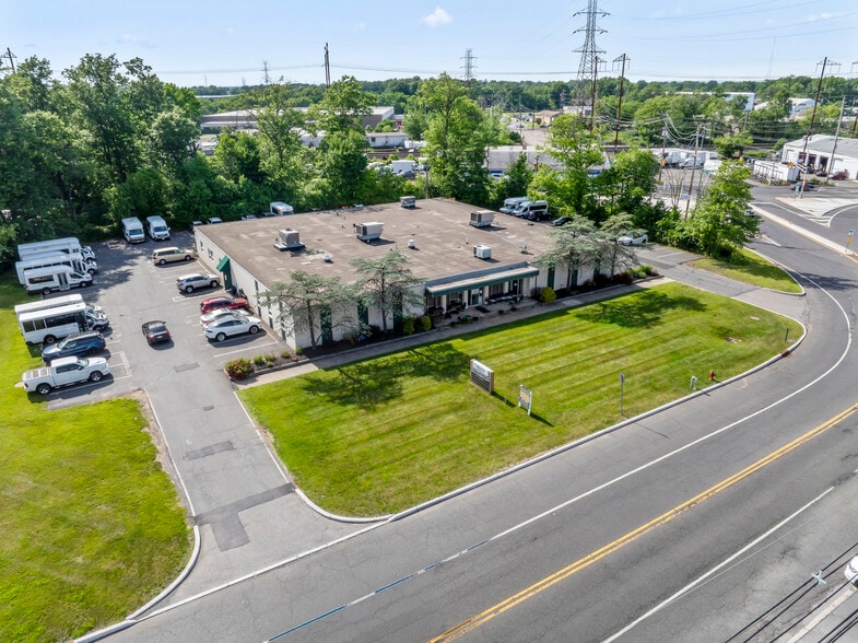 More Photos Of 1501 Livingston Ave, North Brunswick Medical For Lease