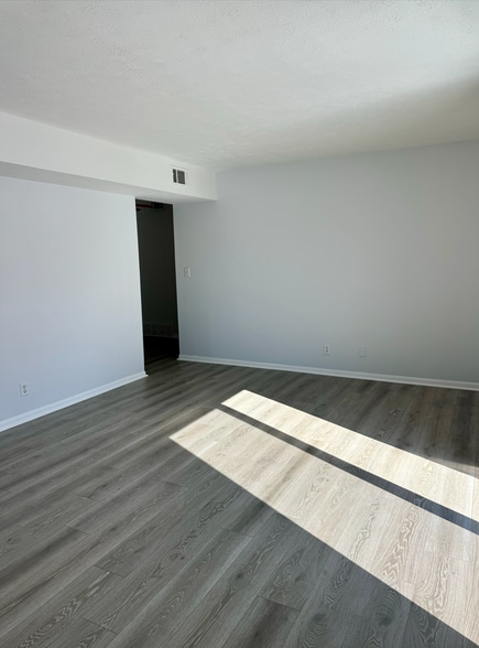 More Photos Of 7301 Corby St, Omaha Apartments For Sale