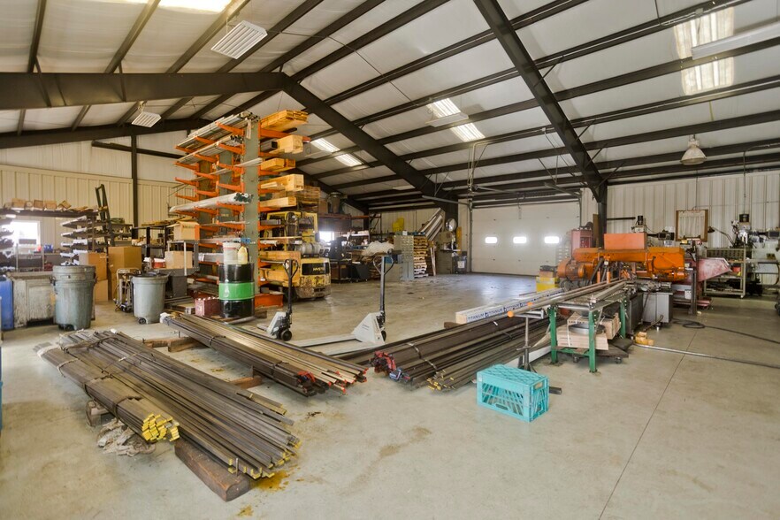 More Photos Of 16 Arthur St, Easthampton Warehouse For Sale